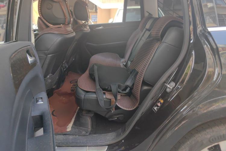 Used Mercedes-Benz GLS 2018 Refreshed GLS 400 4MATIC Dynamic Edition Left Rear Seat