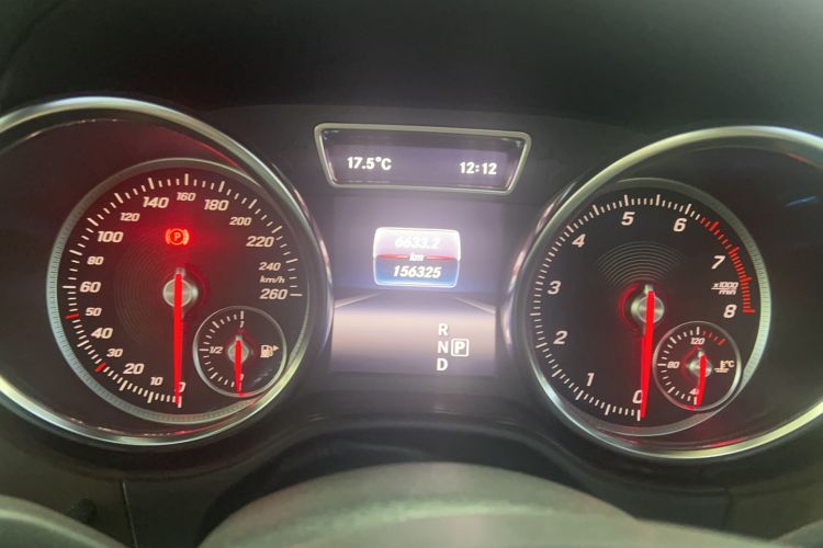 Used Mercedes-Benz GLS 2018 Facelifted GLS 500 4MATIC Odometer Close Up