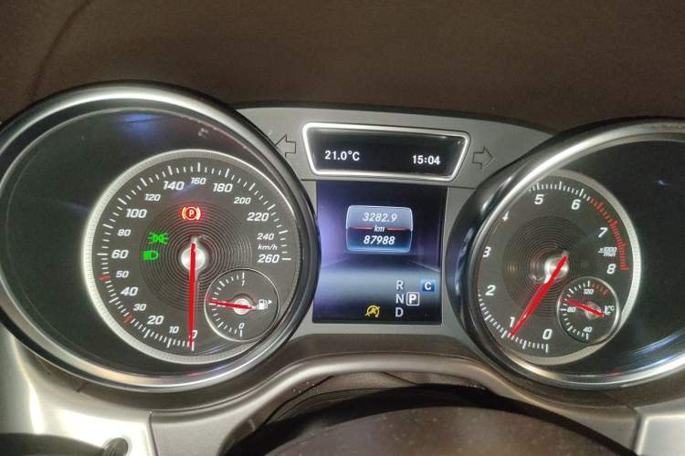 Used Mercedes-Benz GLS 2018 Facelift GLS 320 4MATIC Odometer Close Up