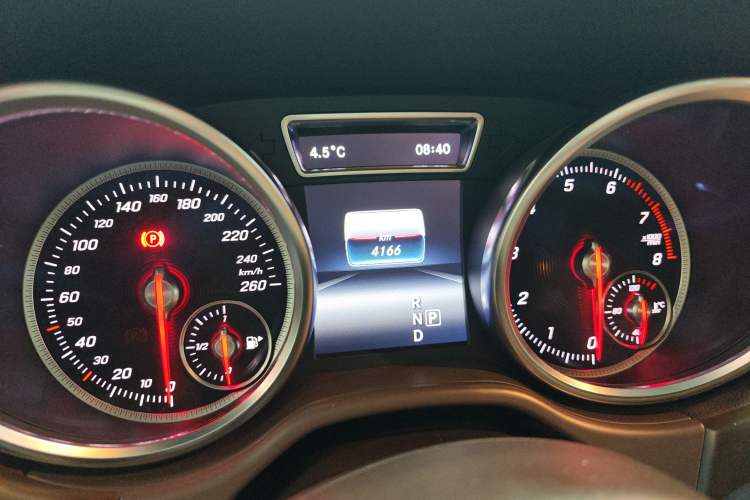 Used Mercedes-Benz GLS 2018 GLS 500 4MATIC Odometer Close Up