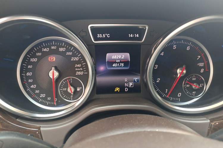 Used Mercedes-Benz GLS 2018 Refreshed GLS 400 4MATIC Dynamic Edition Odometer Close Up