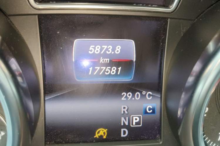 Used Mercedes-Benz GLS 2018 Refreshed GLS 400 4MATIC Dynamic Edition Odometer Close Up