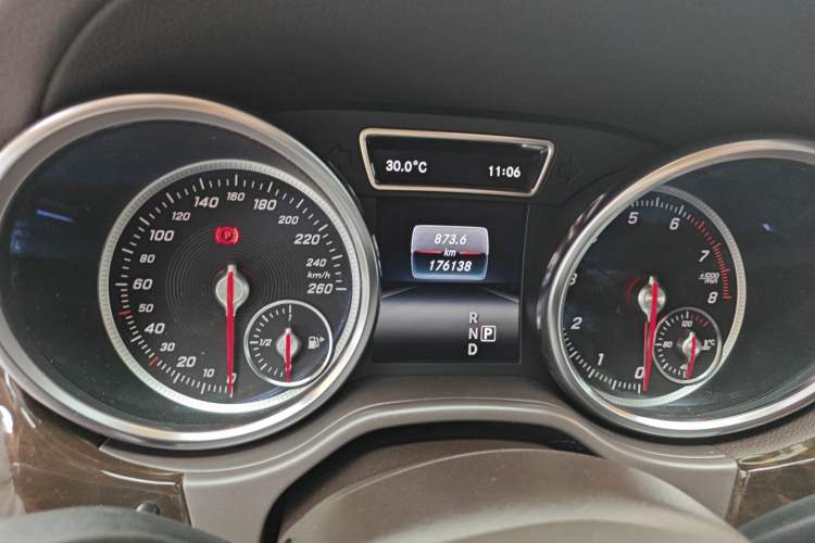 Used Mercedes-Benz GLS 2018 Refreshed GLS 400 4MATIC Dynamic Edition Odometer Close Up