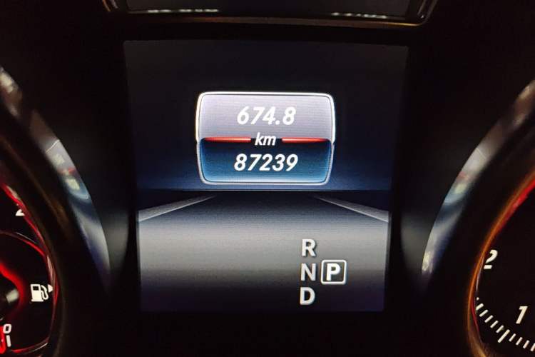 Used Mercedes-Benz GLS 2018 GLS 400 4MATIC Dynamic Model Odometer Close Up