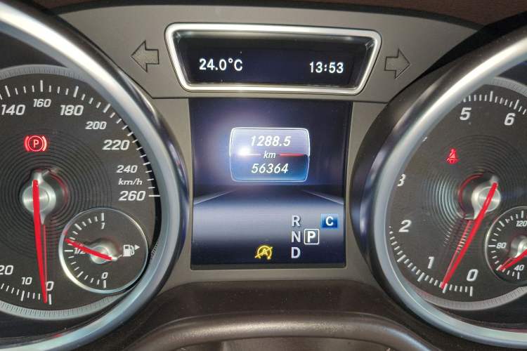 Used Mercedes-Benz GLS 2018 GLS 320 4MATIC Odometer Close Up