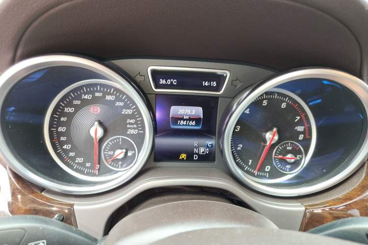 Used Mercedes-Benz GLS 2018 Refreshed GLS 400 4MATIC Dynamic Edition Odometer Close Up