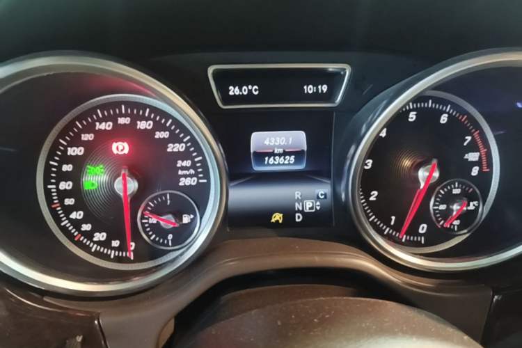 Used Mercedes-Benz GLS 2018 Refreshed GLS 400 4MATIC Dynamic Edition Odometer Close Up