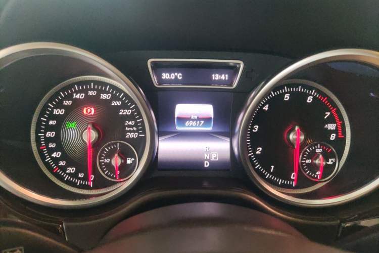 Used Mercedes-Benz GLS 2018 Refreshed GLS 400 4MATIC Dynamic Edition Odometer Close Up