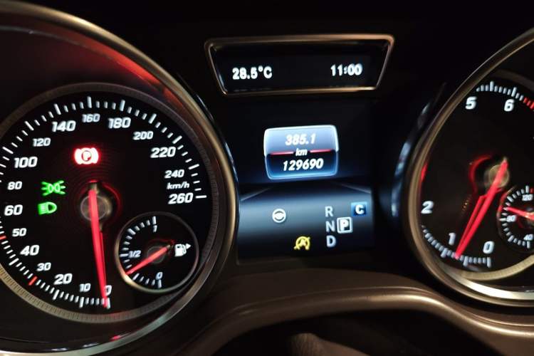 Used Mercedes-Benz GLS 2018 Refreshed GLS 400 4MATIC Dynamic Edition Odometer Close Up
