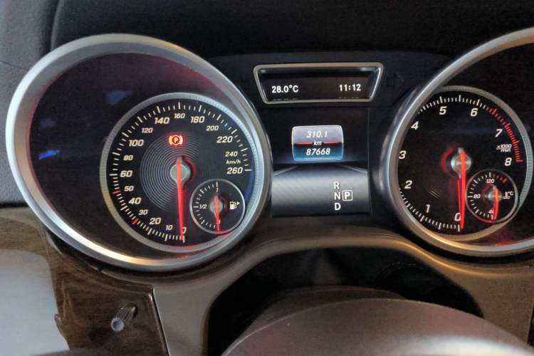 Used Mercedes-Benz GLS 2018 Refreshed GLS 400 4MATIC Dynamic Edition Odometer Close Up