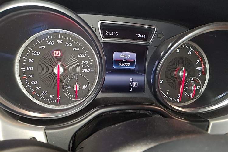 Used Mercedes-Benz GLS 2018 Facelift GLS 320 4MATIC Odometer Close Up