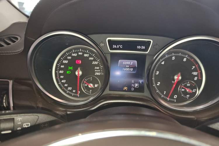 Used Mercedes-Benz GLS 2018 GLS 400 4MATIC Dynamic Model Odometer Close Up