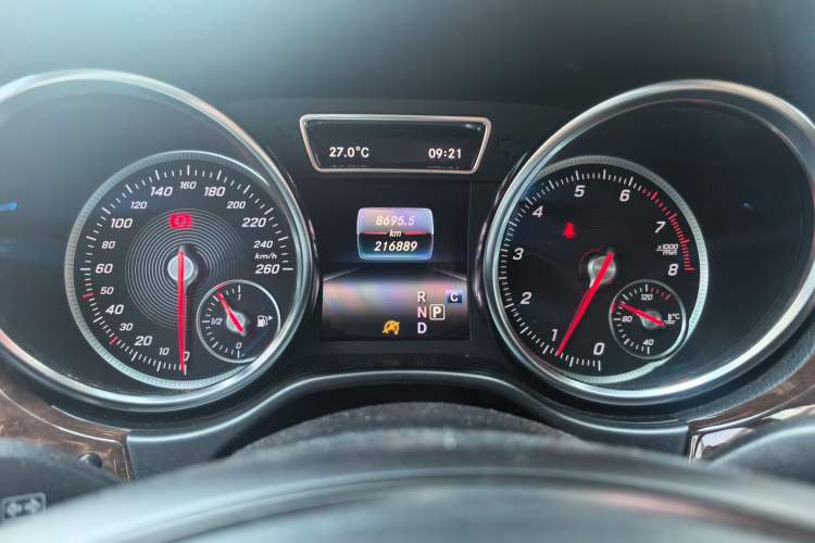 Used Mercedes-Benz GLS 2018 Refreshed GLS 400 4MATIC Dynamic Edition Odometer Close Up