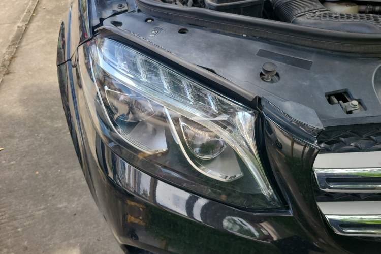 Used Mercedes-Benz GLS 2018 Restyled GLS 400 4MATIC Luxury Edition Right Front Headlight