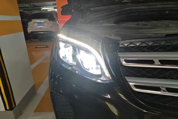 Used Mercedes-Benz GLS 2018 GLS 320 4MATIC Right Front Headlight