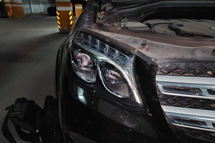 Used Mercedes-Benz GLS 2018 Refreshed GLS 400 4MATIC Dynamic Edition Right Front Headlight