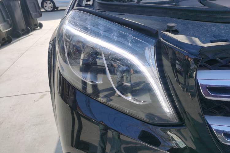 Used Mercedes-Benz GLS 2018 Refreshed GLS 400 4MATIC Dynamic Edition Right Front Headlight