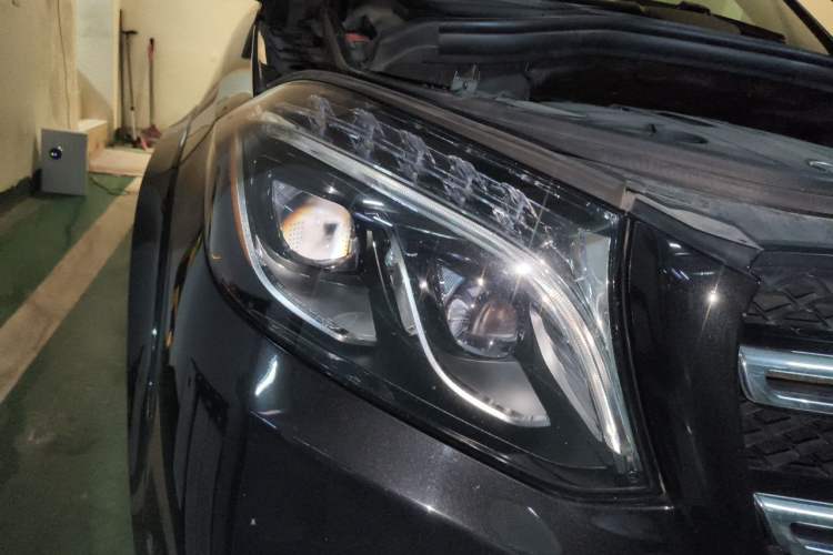 Used Mercedes-Benz GLS  Right Front Headlight