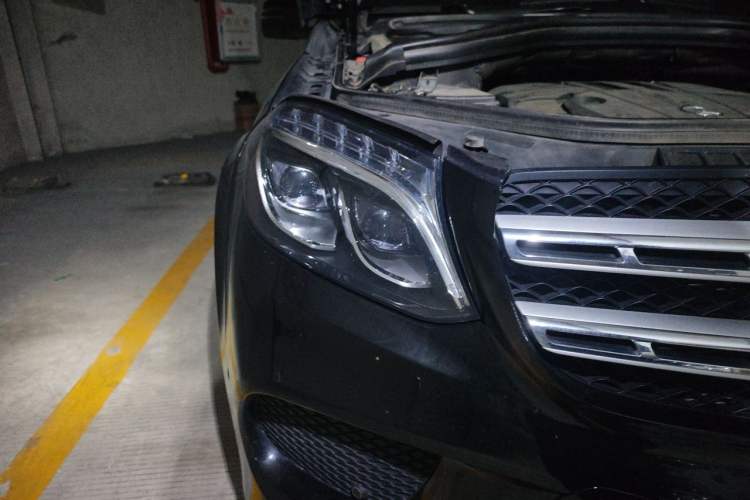 Used Mercedes-Benz GLS  Right Front Headlight