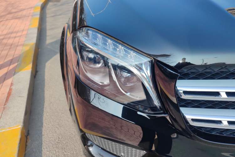 Used Mercedes-Benz GLS 2018 Refreshed GLS 400 4MATIC Dynamic Edition Right Front Headlight
