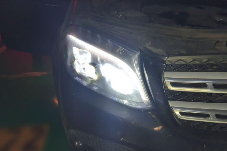 Used Mercedes-Benz GLS 2018 Refreshed GLS 400 4MATIC Dynamic Edition Right Front Headlight
