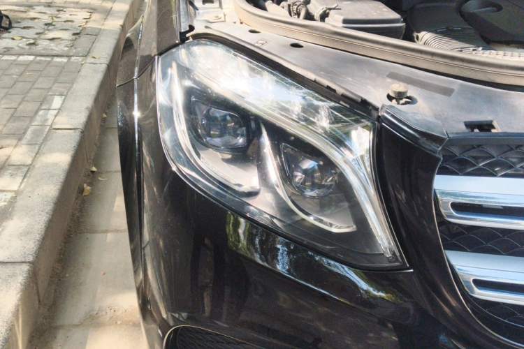Used Mercedes-Benz GLS 2018 Refreshed GLS 400 4MATIC Dynamic Edition Right Front Headlight