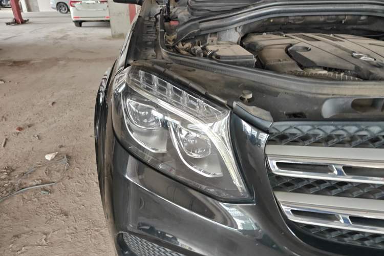 Used Mercedes-Benz GLS 2018 GLS 400 4MATIC Dynamic Model Right Front Headlight