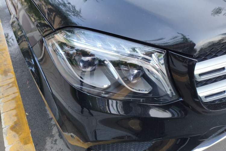 Used Mercedes-Benz GLS 2018 Refreshed GLS 400 4MATIC Dynamic Edition Right Front Headlight