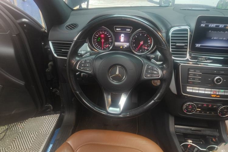Used Mercedes-Benz GLS 2018 GLS 320 4MATIC Steering Wheel