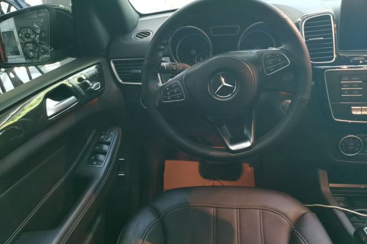 Used Mercedes-Benz GLS 2018 Refreshed GLS 400 4MATIC Dynamic Edition Steering Wheel