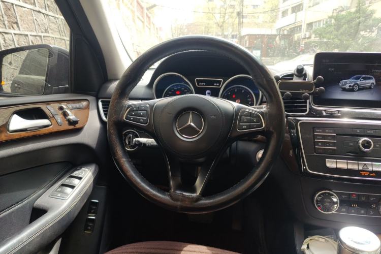 Used Mercedes-Benz GLS 2018 Refreshed GLS 400 4MATIC Dynamic Edition Steering Wheel
