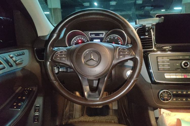 Used Mercedes-Benz GLS 2018 Facelift GLS 320 4MATIC Steering Wheel