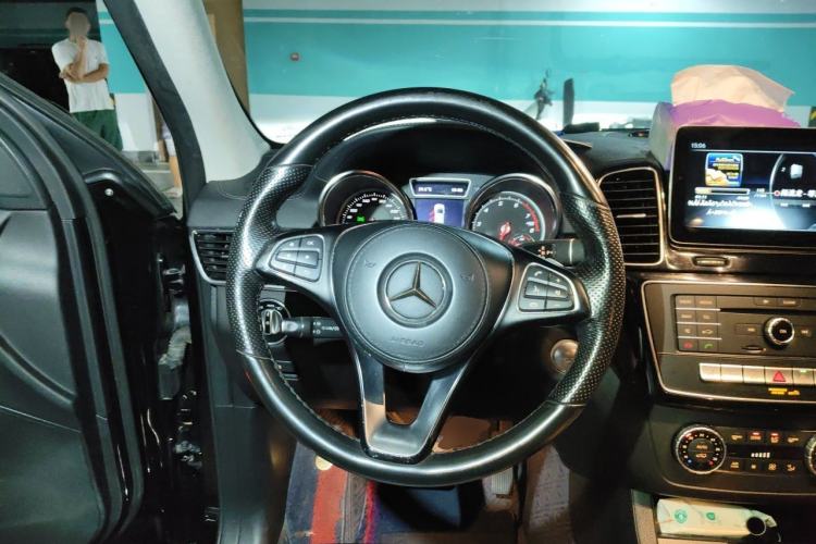 Used Mercedes-Benz GLS 2018 Refreshed GLS 400 4MATIC Dynamic Edition Steering Wheel