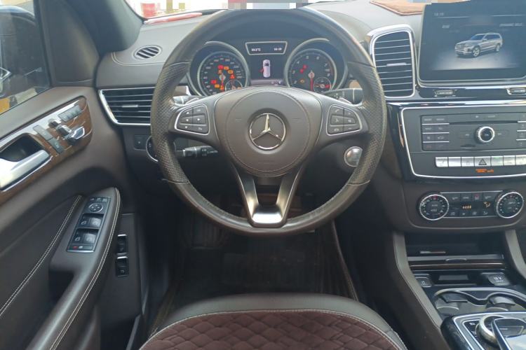 Used Mercedes-Benz GLS 2018 Refreshed GLS 400 4MATIC Dynamic Edition Steering Wheel