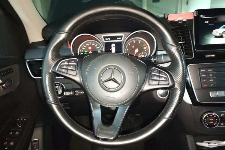 Used Mercedes-Benz GLS 2018 GLS 320 4MATIC Steering Wheel