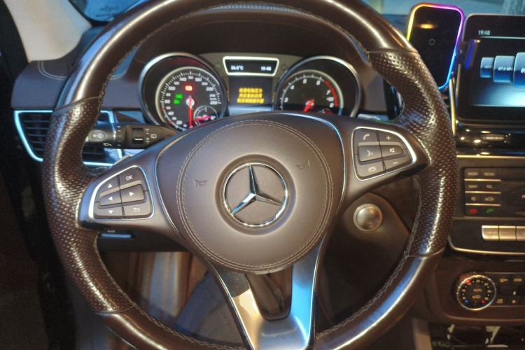 Used Mercedes-Benz GLS 2018 Refreshed GLS 400 4MATIC Dynamic Edition Steering Wheel