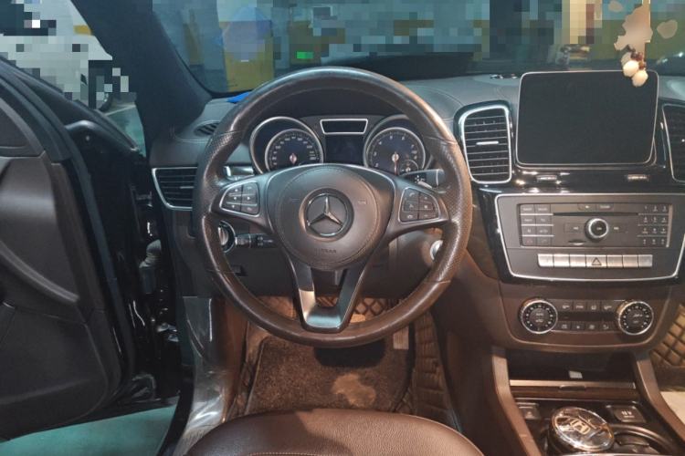 Used Mercedes-Benz GLS 2018 Refreshed GLS 400 4MATIC Dynamic Edition Steering Wheel