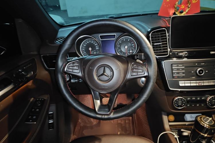 Used Mercedes-Benz GLS 2018 Refreshed GLS 400 4MATIC Dynamic Edition Steering Wheel