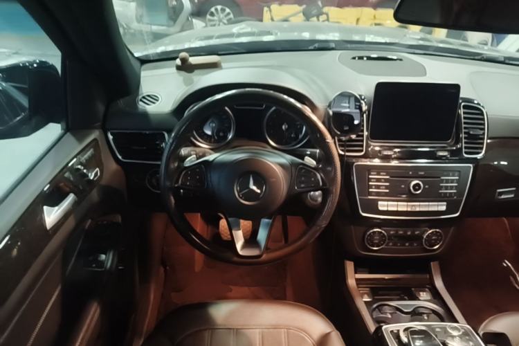 Used Mercedes-Benz GLS 2018 Refreshed GLS 400 4MATIC Dynamic Edition Steering Wheel