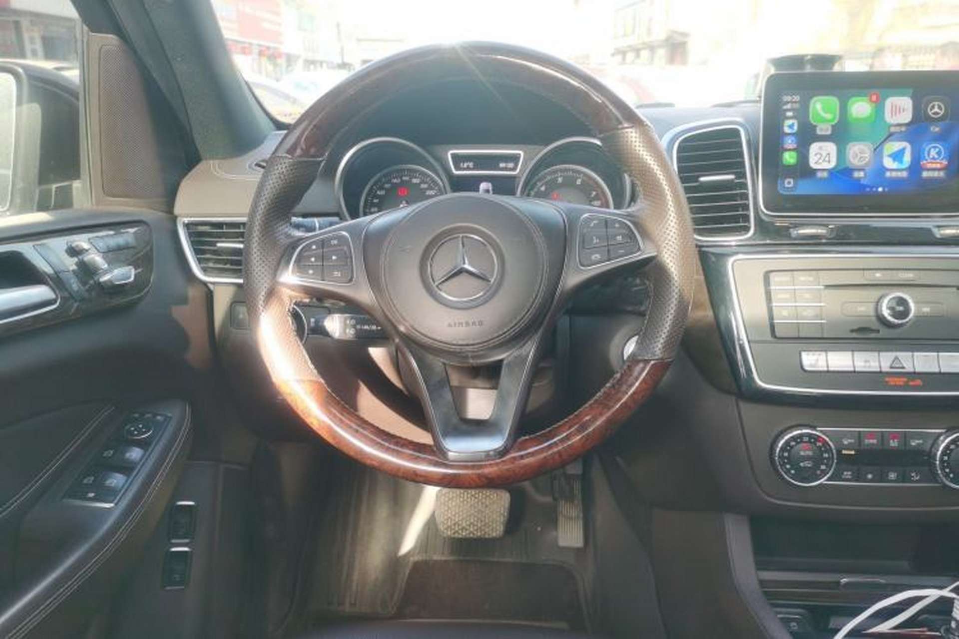 Used Mercedes-Benz GLS 2018 Refreshed GLS 400 4MATIC Dynamic Edition Steering Wheel
