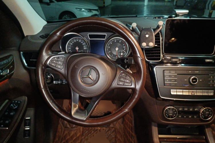 Used Mercedes-Benz GLS 2018 Refreshed GLS 400 4MATIC Dynamic Edition Steering Wheel