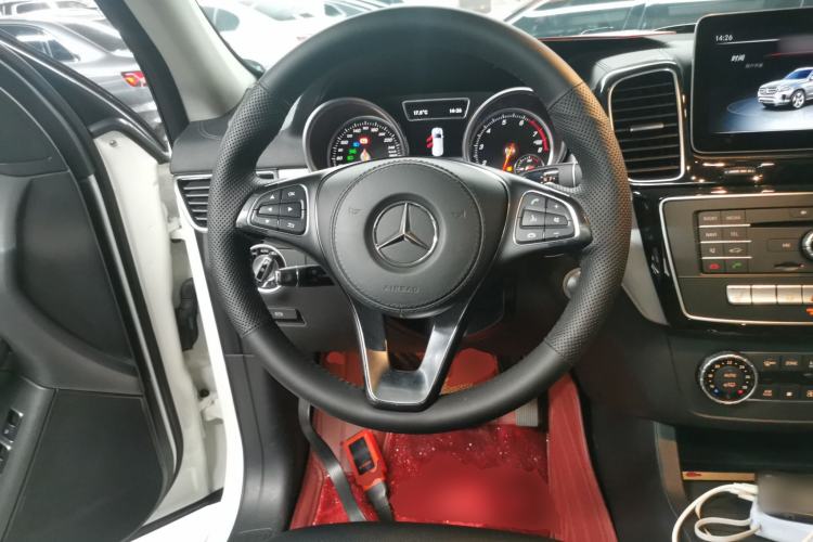 Used Mercedes-Benz GLS 2018 Facelift GLS 320 4MATIC Steering Wheel