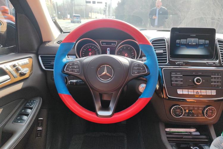 Used Mercedes-Benz GLS 2018 Refreshed GLS 400 4MATIC Dynamic Edition Steering Wheel