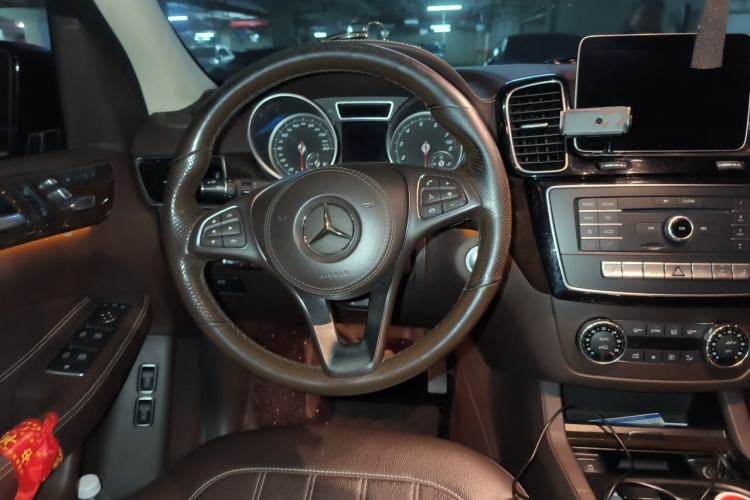 Used Mercedes-Benz GLS 2018 Refreshed GLS 400 4MATIC Dynamic Edition Steering Wheel