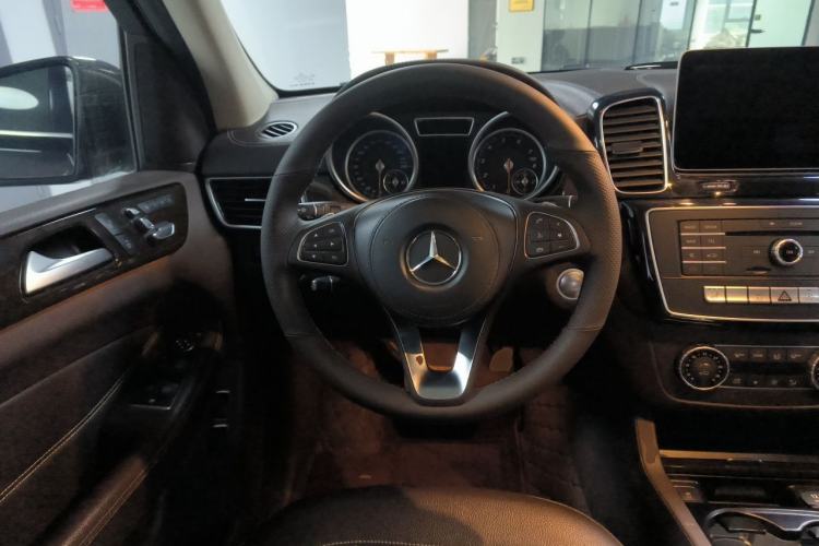 Used Mercedes-Benz GLS 2018 Refreshed GLS 400 4MATIC Dynamic Edition Steering Wheel