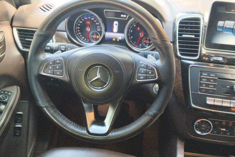 Used Mercedes-Benz GLS 2018 Refreshed GLS 400 4MATIC Dynamic Edition Steering Wheel