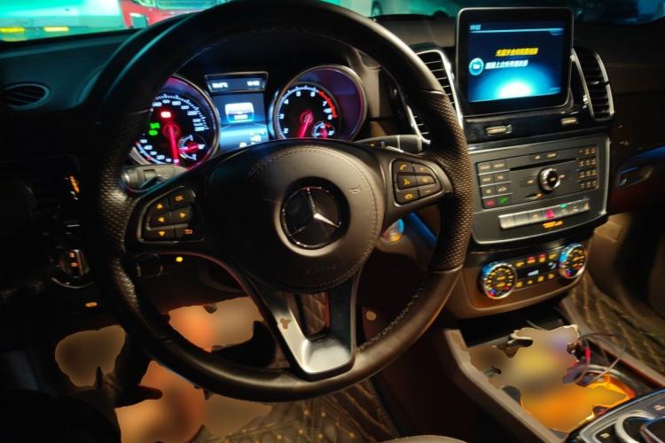 Used Mercedes-Benz GLS 2018 Refreshed GLS 400 4MATIC Dynamic Edition Steering Wheel