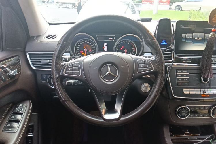 Used Mercedes-Benz GLS 2018 Refreshed GLS 400 4MATIC Dynamic Edition Steering Wheel