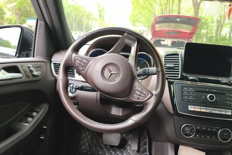 Used Mercedes-Benz GLS 2018 Refreshed GLS 400 4MATIC Dynamic Edition Steering Wheel