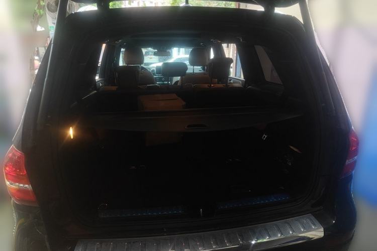 Used Mercedes-Benz GLS 2018 GLS 320 4MATIC Trunk